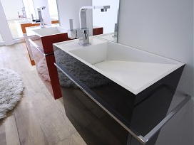 Compacte Wellness in Kleine Badkamer Tips met PureStone Wasmeubel van Pelipal (Foto's Perscentrum Wonen) DroomHome.nl Compacte Wellness in Kleine Badkamer Tips met PureStone Wasmeubel van Pelipal (Foto's Perscentrum Wonen) DroomHome.nl