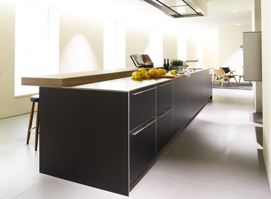 Design Keuken - Woonkeukens in verschillende Woonstijlen - Bulthaup Keukensysteem B3 LEES MEER... (Foto Perscentrum Wonen op DroomHome.nl) Design Keuken - Woonkeukens in verschillende Woonstijlen - Bulthaup Keukensysteem B3 LEES MEER... (Foto Perscentrum Wonen op DroomHome.nl)