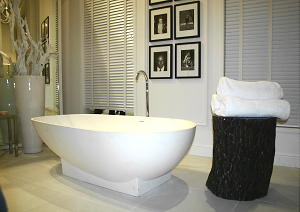 Eric Kuster Badkamer in de warme en donkere stadswonen Metropolitan Luxury woonstijl LEES MEER...