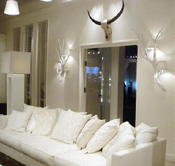 Eric Kuster Boek Metropolitan Luxury HIER BESTELLEN...Huis met Maretti 'Oak' Lampen op Miljonair Fair Eric Kuster Boek Metropolitan Luxury HIER BESTELLEN...Huis met Maretti 'Oak' Lampen op Miljonair Fair