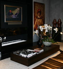 Eric Kuster ontwerp: gas openhaard met LCD Televisie, foto's by Jimmy Nelson & Avalon salontafel (Foto Woonbeurs Amsterdam 2008 van DroomHome.nl Eric Kuster ontwerp: gas openhaard met LCD Televisie, foto's by Jimmy Nelson & Avalon salontafel (Foto Woonbeurs Amsterdam 2008 van DroomHome.nl