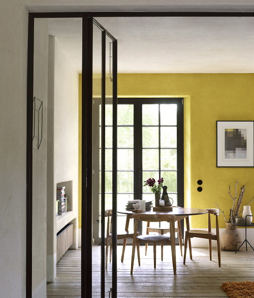 Woontrend Revival - Trendy Retro Interieur met Hippe Vloer & Wandbekleding - Kleur & Interieur LEES MEER... (Foto Perscentrum Wonen  op DroomHome.nl)