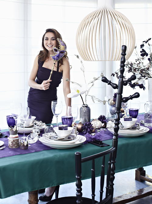 Kerst In Huis Trend 2011 - Kerst Trend Glamour - Kerstdiner Tafel - LEES MEER.. (Foto Perscentrum Wonen op DroomHome.nl Kerst In Huis Trend 2011 - Kerst Trend Glamour - Kerstdiner Tafel - LEES MEER.. (Foto Perscentrum Wonen op DroomHome.nl