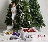 Trendy Kerstdecoratie met Moderne Kunstkerstbomen, Hippe Kerstversiering en Led Kerstverlichting LEES MEER...