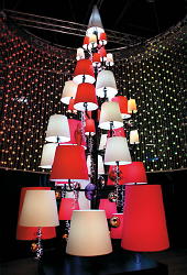 Lampenkappen Design Kerstboom Verlichting van Blachere Illumination op Christmas World 2011 - Spectaculaire Kerstboomverlichting LEES MEER  (Foto Blachere Illumination op DroomHome.nl)