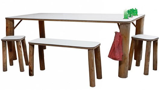 Zelf Kruiden Kweken in de Houten Eettafel met krukken van Supergoed uit de Eco Meubel Lijn LEES MEER...(Foto Supergoed Perscentrum Wonen op DroomHome.nl) Zelf Kruiden Kweken in de Houten Eettafel met krukken van Supergoed uit de Eco Meubel Lijn LEES MEER...(Foto Supergoed Perscentrum Wonen op DroomHome.nl)