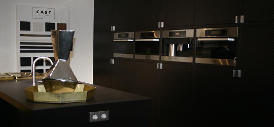 Foto: Cast by Piet Boon Keuken Design in Hout & RVS op Woonbeurs Amsterdam 2008, Update 2011/2012: Piet Boon Ontwerpt Piet Boon Kitchens by Warendorf Collectie, een Modulair Keuken Concept. Foto: Cast by Piet Boon Keuken Design in Hout & RVS op Woonbeurs Amsterdam 2008, Update 2011/2012: Piet Boon Ontwerpt Piet Boon Kitchens by Warendorf Collectie, een Modulair Keuken Concept.