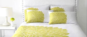 Slaapkamer Interieur 4 Seizoenen MakeOver met Gezellige Dekbedovertrekken, Romantische Slaapkamer Lampen & Hippe Slaapkamer Accessoires LEES MEER... (Foto Witte Slaapkamer met Lime Bloem Decoratie Dekbed & Kussens op DroomHome.nl Slaapkamer Interieur 4 Seizoenen MakeOver met Gezellige Dekbedovertrekken, Romantische Slaapkamer Lampen & Hippe Slaapkamer Accessoires LEES MEER... (Foto Witte Slaapkamer met Lime Bloem Decoratie Dekbed & Kussens op DroomHome.nl