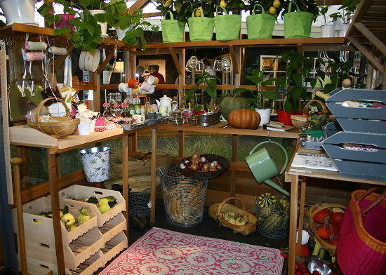 Tuinbladen Terras & Tuin Trends 2012 op de Woonbeurs Amsterdam LEES MEER  (Foto DroomHome Tuin&Co Kas)