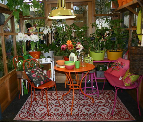 Tuinbladen Terras & Tuin Trends 2012 op de Woonbeurs Amsterdam LEES MEER  (Foto DroomHome Tuin&Co Kas)