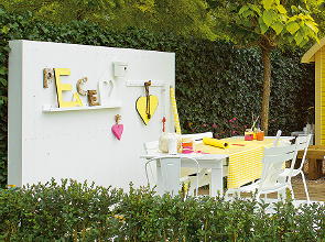 Tuintrend Cijfers, Letters Decoratie en Muurteksten in de Tuin, Terras en Balkon LEES MEER... (Foto Geel en Roze Cijfer en letter Decoratie Tuin van Plant Publicity Holland op DroomHome.nl) Tuintrend Cijfers, Letters Decoratie en Muurteksten in de Tuin, Terras en Balkon LEES MEER... (Foto Geel en Roze Cijfer en letter Decoratie Tuin van Plant Publicity Holland op DroomHome.nl)