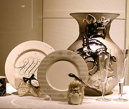 Viktor & Rolf Christmas Kerstcollectie in de Bijenkorf Viktor & Rolf Woonaccessoires als Viktor & Rolf Vazes & Vazen & Servies met Kerstdecoratie DroomHome.nl Viktor & Rolf Christmas Kerstcollectie in de Bijenkorf Viktor & Rolf Woonaccessoires als Viktor & Rolf Vazes & Vazen & Servies met Kerstdecoratie DroomHome.nl
