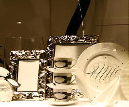 Viktor & Rolf Christmas Kerstcollectie in de Bijenkorf Viktor & Rolf Woonaccessoires als Viktor & Rolf Photoframes & Fotolijsten, Tafelkaarten, Uitnodigingskaarten en Cadeaulabels DroomHome.nl Viktor & Rolf Christmas Kerstcollectie in de Bijenkorf Viktor & Rolf Woonaccessoires als Viktor & Rolf Photoframes & Fotolijsten, Tafelkaarten, Uitnodigingskaarten en Cadeaulabels DroomHome.nl