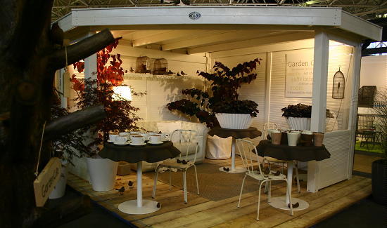 Tuinblad Home and Garden 'Garden Cafe' Terras & Tuin Trends 2011 FOTO'S op Woonbeurs Amsterdam LEES MEER... (Foto Droomhome.nl) Tuinblad Home and Garden 'Garden Cafe' Terras & Tuin Trends 2011 FOTO'S op Woonbeurs Amsterdam LEES MEER... (Foto Droomhome.nl)