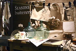 Tuinbladen Terras & Tuin Trends 2011 van Seasons, Home and Garden & Tuin&Co op de Woonbeurs Amsterdam LEES MEER... (DroomHome.nl) Tuinbladen Terras & Tuin Trends 2011 van Seasons, Home and Garden & Tuin&Co op de Woonbeurs Amsterdam LEES MEER... (DroomHome.nl)