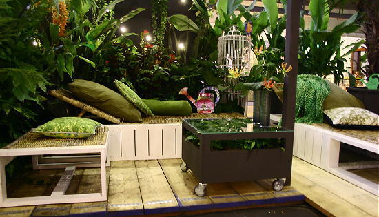 Tuinblad Tuin&Co Terras & Tuin Trends 2011 FOTO'S op Woonbeurs Amsterdam LEES MEER... (Foto Droomhome.nl)