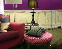 Kleur & Interieur Trends 2013 - Welke Kleuren zijn Helemaal Hot in het Interieur van de Woonkamer, Keuken, Slaapkamer & Badkamer LEES MEER... (Foto Huiskamer met Paars, Grijs & Zwart Woonaccessoires door DroomHome.nl) Kleur & Interieur Trends 2013 - Welke Kleuren zijn Helemaal Hot in het Interieur van de Woonkamer, Keuken, Slaapkamer & Badkamer LEES MEER... (Foto Huiskamer met Paars, Grijs & Zwart Woonaccessoires door DroomHome.nl)
