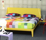 Slaapkamer Trends 2013 - Kleurrijke Regenboog Slaapkamer Bed & Beddengoed LEES MEER... (Foto Perscentrum Wonen  op DroomHome.nl)